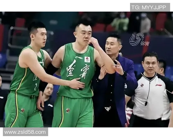 辽篮四大内线敲定 韩德君接班人与付豪携手回归防守大闸 辽篮四大内线敲定 韩德君接班人与付豪携手回归防守大闸