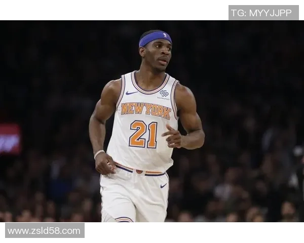 Shams:骑士以双向合同签下克里斯-利文斯顿 Shams:骑士以双向合同签下克里斯-利文斯顿