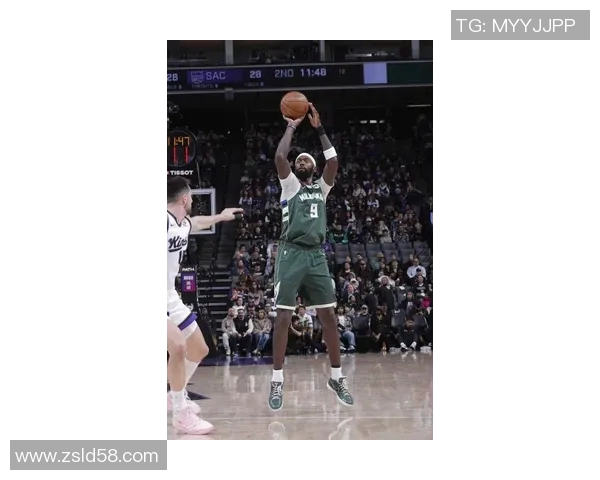 字母哥37+11雄鹿大胜送国王5连败 威少21+6拉文复出20分 字母哥37+11雄鹿大胜送国王5连败 威少21+6拉文复出20分